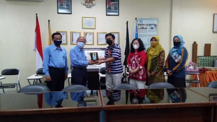 Mou dan MoA pelaksanaan dengan PT Mutu Gading Tekstil Fakultas Teknik Universitas Veteran Bangun Nusantara Sukoharjo