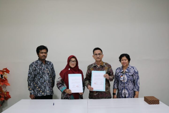 Penandatanganan MoU antara Fakultas Teknik UNIVET Bantara dengan Fakultas Teknik UNIBA Surakarta