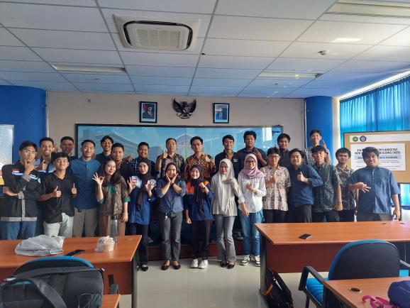 Perkuat Kompetensi Mitigasi Bencana, Dekan FT Univet Bantara Isi Kuliah Tamu di Politeknik Negeri Malang